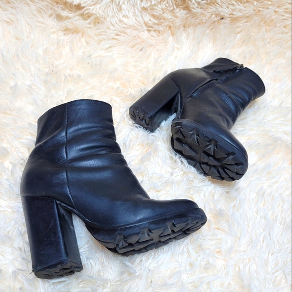 Schutz Marivane Ankle Booties - Picture 11 of 16